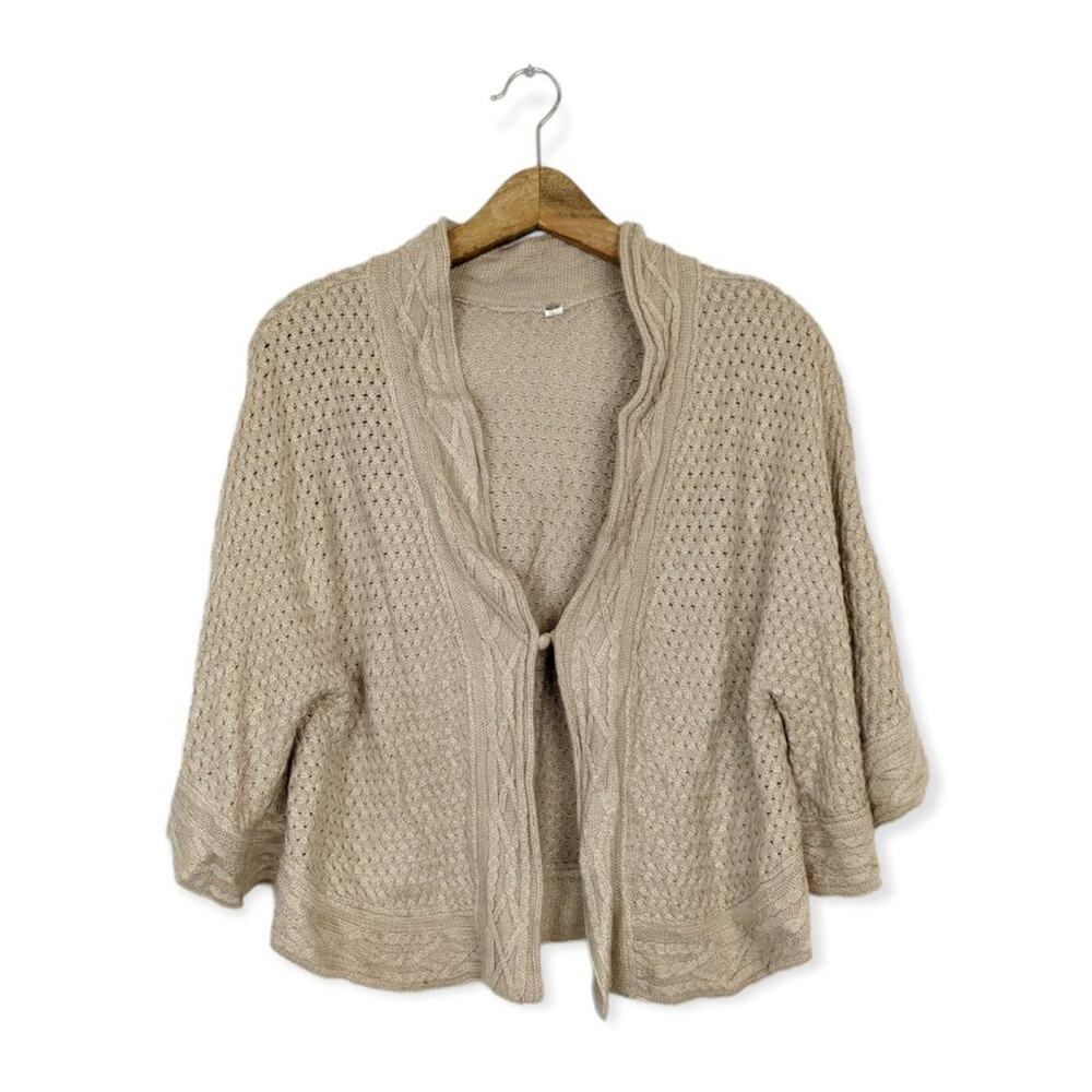 Anthropologie Elizabeth Gillett Tan Knit Shaw Poncho
